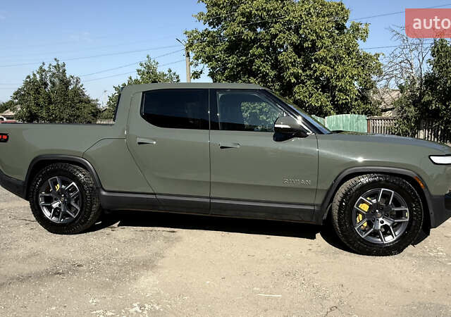 Зелений Rivian R1T, об'ємом двигуна 0 л та пробігом 30 тис. км за 57000 $, фото 4 на Automoto.ua