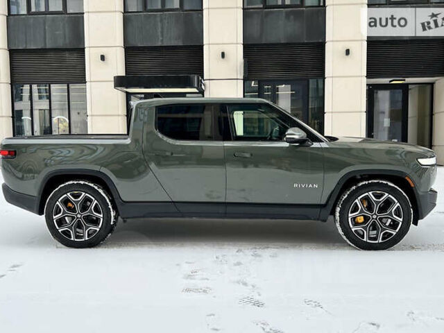 Зелений Rivian R1T, об'ємом двигуна 0 л та пробігом 4 тис. км за 125500 $, фото 5 на Automoto.ua