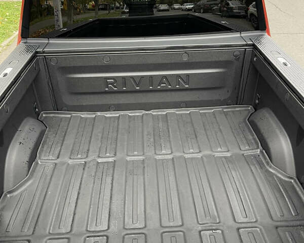 Оранжевый Rivian R1T, объемом двигателя 0 л и пробегом 10 тыс. км за 54500 $, фото 5 на Automoto.ua