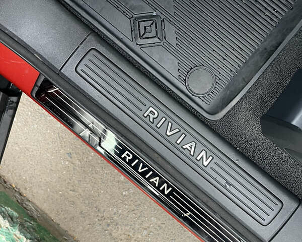 Оранжевый Rivian R1T, объемом двигателя 0 л и пробегом 10 тыс. км за 54500 $, фото 11 на Automoto.ua