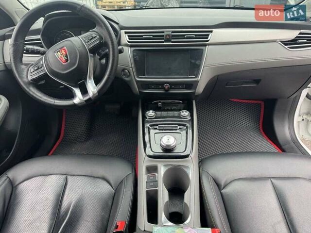 Белый Roewe Ei5, объемом двигателя 0 л и пробегом 22 тыс. км за 10499 $, фото 8 на Automoto.ua