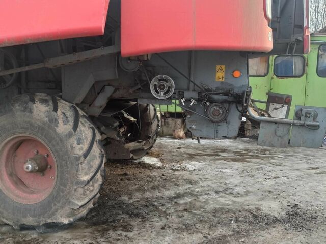 Красный Россельмаш Acros 530, объемом двигателя 11.15 л и пробегом 10 тыс. км за 22000 $, фото 7 на Automoto.ua