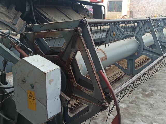 Красный Россельмаш Acros 530, объемом двигателя 11.15 л и пробегом 10 тыс. км за 22000 $, фото 11 на Automoto.ua