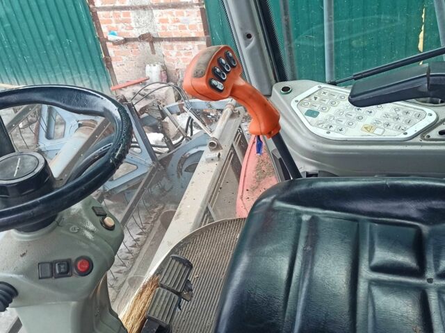 Красный Россельмаш Acros 530, объемом двигателя 11.15 л и пробегом 10 тыс. км за 22000 $, фото 2 на Automoto.ua