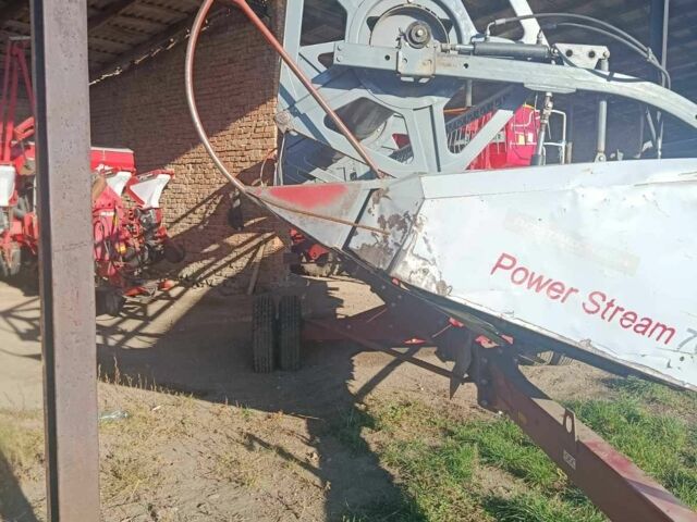 Красный Россельмаш Acros 580, объемом двигателя 0 л и пробегом 10 тыс. км за 35554 $, фото 6 на Automoto.ua