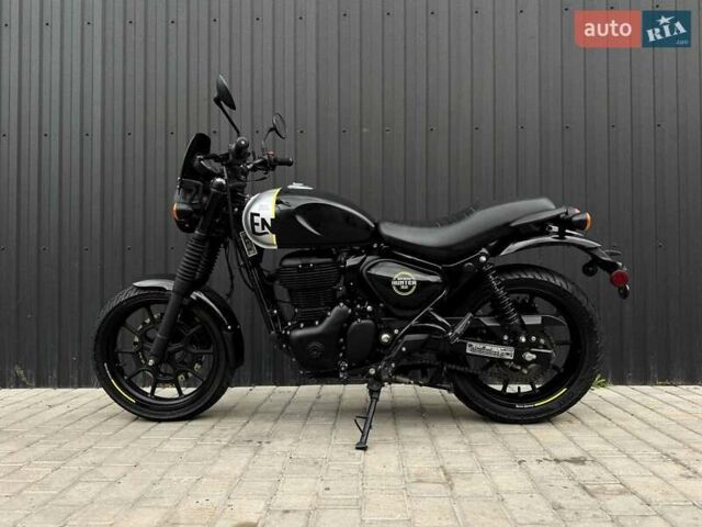 Черный Royal Enfield Classic, объемом двигателя 0.35 л и пробегом 5 тыс. км за 5200 $, фото 3 на Automoto.ua