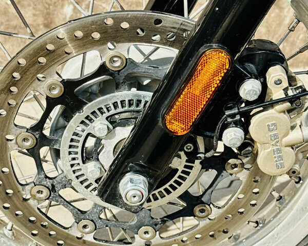Бежевий Royal Enfield Royal Enfield, об'ємом двигуна 0.65 л та пробігом 1 тис. км за 7300 $, фото 13 на Automoto.ua