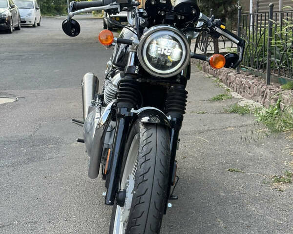 Бежевий Royal Enfield Royal Enfield, об'ємом двигуна 0.65 л та пробігом 1 тис. км за 7300 $, фото 2 на Automoto.ua