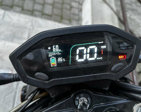 Красный SAXXX E-Roadster E-Roller, объемом двигателя 0 л и пробегом 1 тыс. км за 1400 $, фото 6 на Automoto.ua