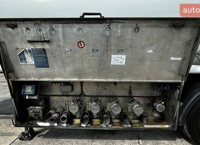 Schrader Z-STA 24 2004 в Львове на Automoto.ua Серый Schrader Z-STA 24, объемом двигателя 0 л и пробегом 1 тыс. км за 22458 $, фото 34 на Automoto.ua