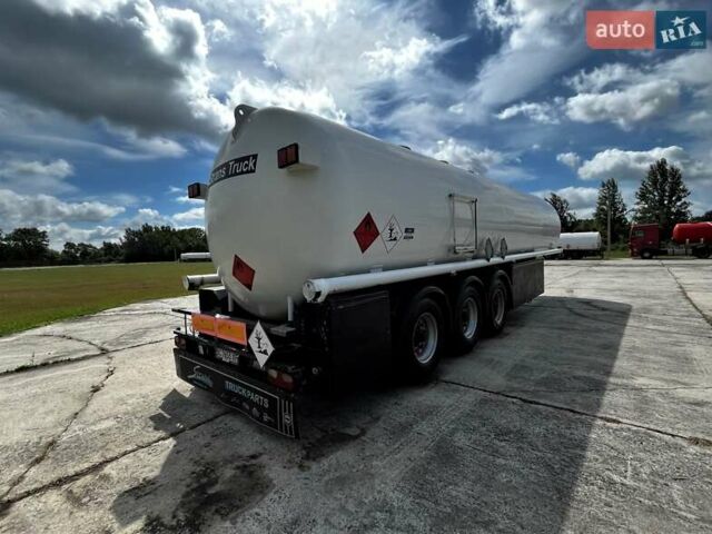 Schrader Z-STA 24 2004 в Львове на Automoto.ua Серый Schrader Z-STA 24, объемом двигателя 0 л и пробегом 1 тыс. км за 22458 $, фото 4 на Automoto.ua