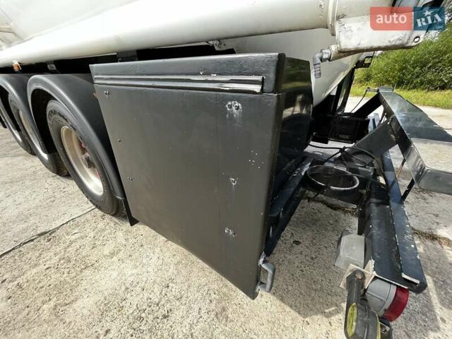 Schrader Z-STA 24 2004 в Львове на Automoto.ua Серый Schrader Z-STA 24, объемом двигателя 0 л и пробегом 1 тыс. км за 22458 $, фото 32 на Automoto.ua