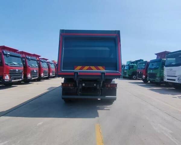 Червоний Sinotruk C7H, об'ємом двигуна 12.42 л та пробігом 1 тис. км за 126000 $, фото 2 на Automoto.ua