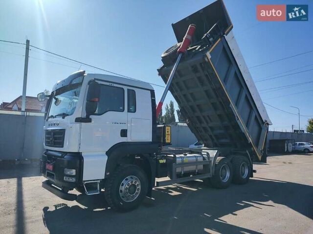 Белый Sinotruk Howo T5G TX, объемом двигателя 12.42 л и пробегом 1 тыс. км за 106500 $, фото 2 на Automoto.ua