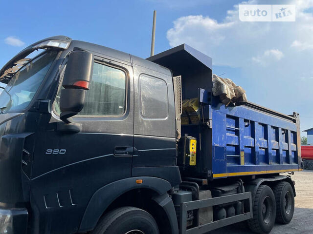 Черный Sinotruk ZZ, объемом двигателя 9.7 л и пробегом 177 тыс. км за 34800 $, фото 2 на Automoto.ua