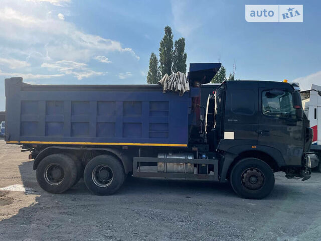 Черный Sinotruk ZZ, объемом двигателя 9.7 л и пробегом 177 тыс. км за 27000 $, фото 1 на Automoto.ua