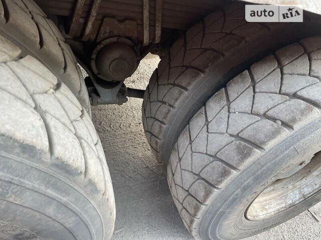 Черный Sinotruk ZZ, объемом двигателя 9.7 л и пробегом 177 тыс. км за 27000 $, фото 7 на Automoto.ua
