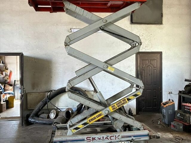 Skyjack SJ, объемом двигателя 0 л и пробегом 0 тыс. км за 5104 $, фото 2 на Automoto.ua