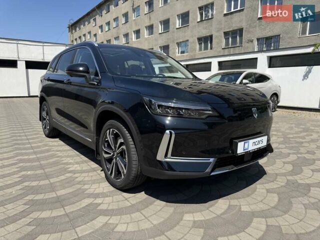 Чорний Skywell ET5, об'ємом двигуна 0 л та пробігом 2 тис. км за 29400 $, фото 2 на Automoto.ua