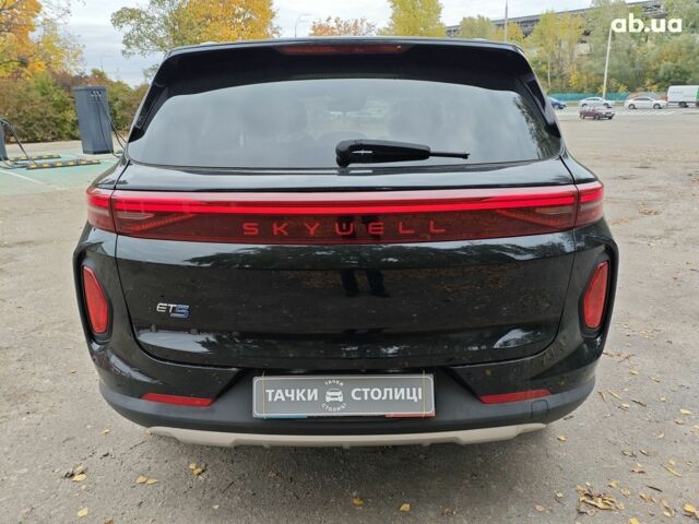 Чорний Skywell ET5, об'ємом двигуна 0 л та пробігом 70 тис. км за 28000 $, фото 6 на Automoto.ua