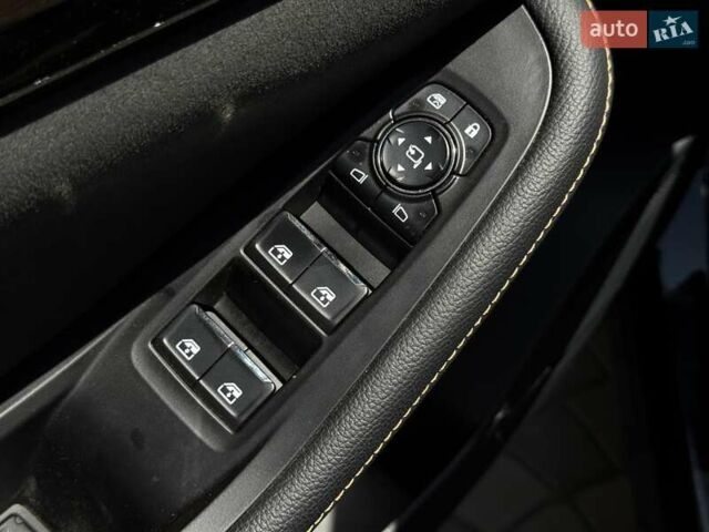 Чорний Skywell ET5, об'ємом двигуна 0 л та пробігом 2 тис. км за 29400 $, фото 20 на Automoto.ua