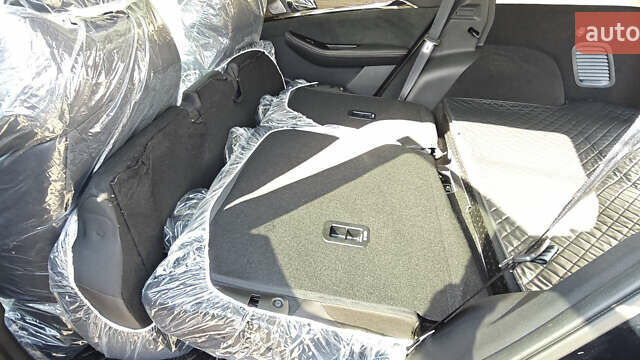 Черный Skywell ET5, объемом двигателя 0 л и пробегом 70 тыс. км за 28000 $, фото 29 на Automoto.ua