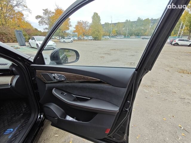 Чорний Skywell ET5, об'ємом двигуна 0 л та пробігом 70 тис. км за 28000 $, фото 14 на Automoto.ua