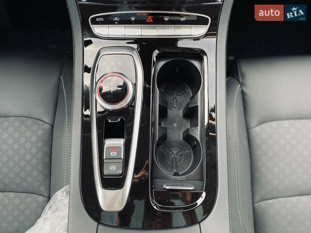 Черный Skywell ET5, объемом двигателя 0 л и пробегом 2 тыс. км за 25100 $, фото 22 на Automoto.ua