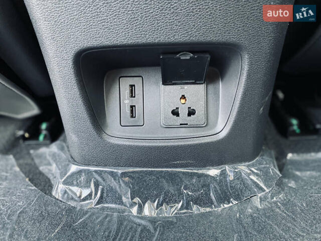 Черный Skywell ET5, объемом двигателя 0 л и пробегом 2 тыс. км за 25100 $, фото 31 на Automoto.ua