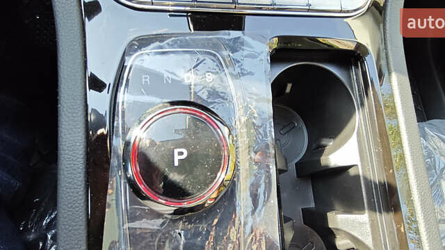 Чорний Skywell ET5, об'ємом двигуна 0 л та пробігом 1 тис. км за 26000 $, фото 27 на Automoto.ua