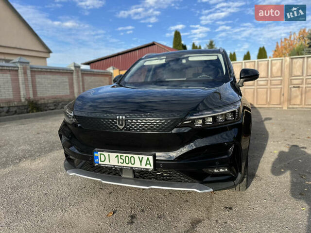 Черный Skywell ET5, объемом двигателя 0 л и пробегом 14 тыс. км за 20900 $, фото 2 на Automoto.ua