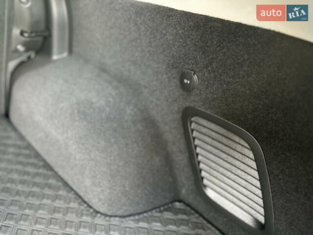 Черный Skywell ET5, объемом двигателя 0 л и пробегом 14 тыс. км за 20900 $, фото 49 на Automoto.ua