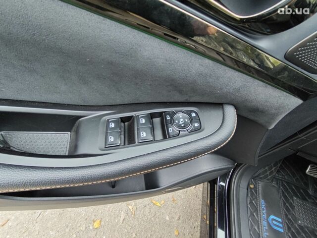 Чорний Skywell ET5, об'ємом двигуна 0 л та пробігом 70 тис. км за 28000 $, фото 10 на Automoto.ua