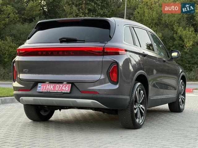 Сірий Skywell ET5, об'ємом двигуна 0 л та пробігом 6 тис. км за 19200 $, фото 5 на Automoto.ua