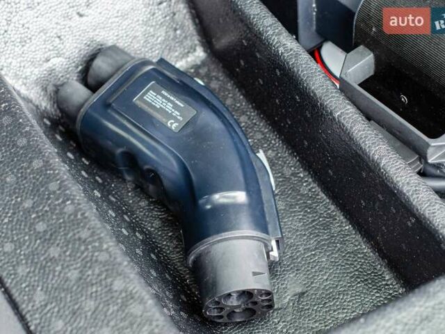 Синий Skywell ET5, объемом двигателя 0 л и пробегом 30 тыс. км за 18500 $, фото 30 на Automoto.ua
