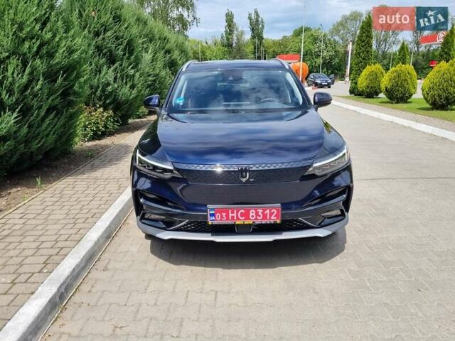 Синий Skywell ET5, объемом двигателя 0 л и пробегом 6 тыс. км за 17850 $, фото 1 на Automoto.ua