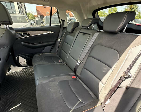 Синий Skywell ET5, объемом двигателя 0 л и пробегом 19 тыс. км за 17900 $, фото 23 на Automoto.ua