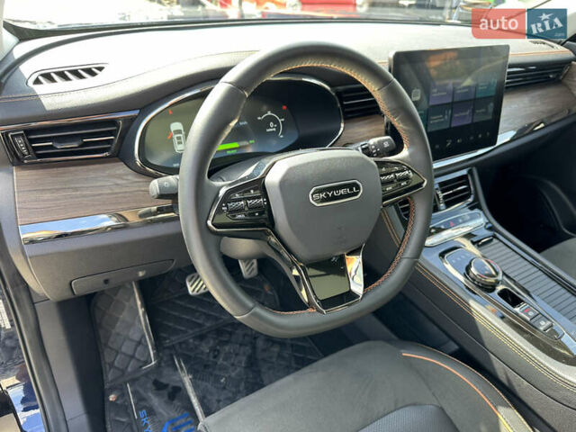 Синий Skywell ET5, объемом двигателя 0 л и пробегом 19 тыс. км за 17900 $, фото 19 на Automoto.ua