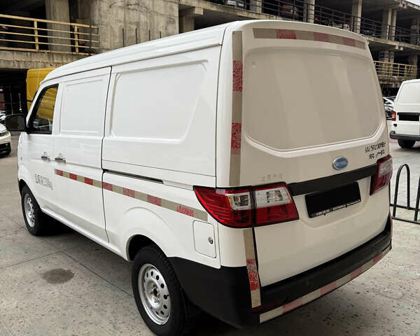 Білий Skywell Mini Bus, об'ємом двигуна 0 л та пробігом 1 тис. км за 10500 $, фото 6 на Automoto.ua