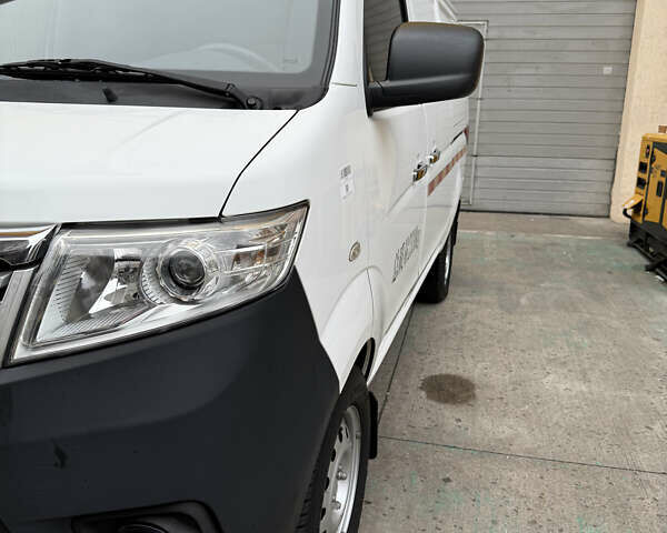 Білий Skywell Mini Bus, об'ємом двигуна 0 л та пробігом 1 тис. км за 10500 $, фото 11 на Automoto.ua