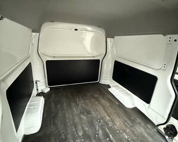 Білий Skywell Mini Bus, об'ємом двигуна 0 л та пробігом 1 тис. км за 10500 $, фото 33 на Automoto.ua