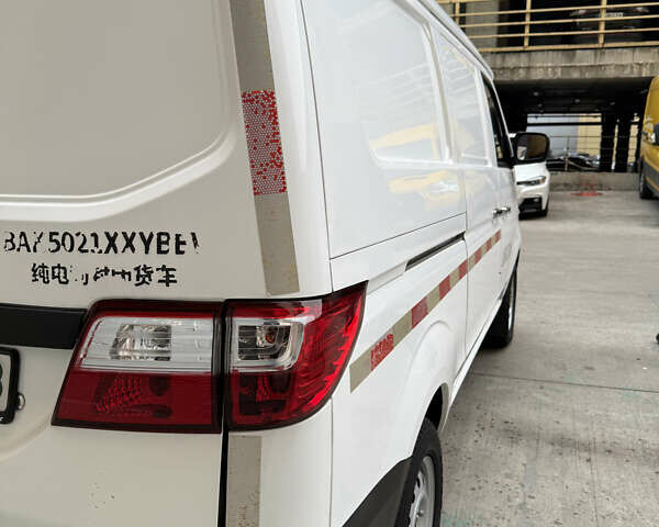 Білий Skywell Mini Bus, об'ємом двигуна 0 л та пробігом 1 тис. км за 10500 $, фото 15 на Automoto.ua