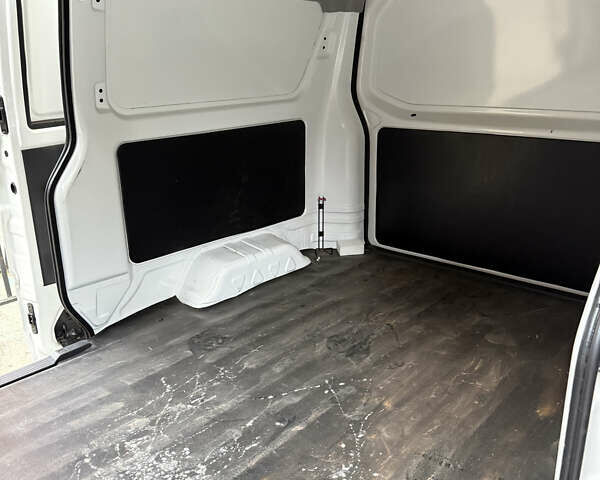 Білий Skywell Mini Bus, об'ємом двигуна 0 л та пробігом 1 тис. км за 10500 $, фото 34 на Automoto.ua