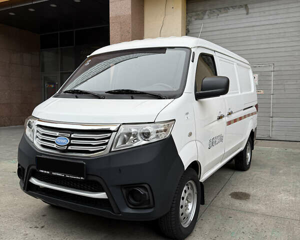 Білий Skywell Mini Bus, об'ємом двигуна 0 л та пробігом 1 тис. км за 10500 $, фото 4 на Automoto.ua