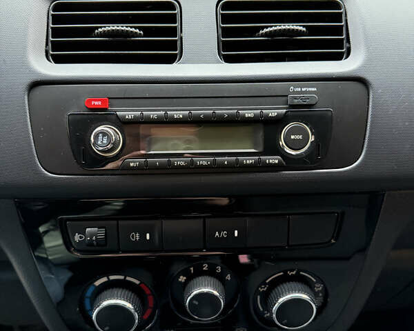 Білий Skywell Mini Bus, об'ємом двигуна 0 л та пробігом 1 тис. км за 10500 $, фото 26 на Automoto.ua