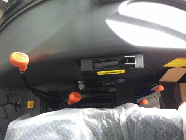 SOLIS Другая, объемом двигателя 4.1 л и пробегом 1 тыс. км за 30700 $, фото 4 на Automoto.ua