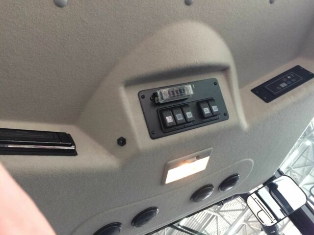 SOLIS Другая, объемом двигателя 4.1 л и пробегом 1 тыс. км за 30700 $, фото 12 на Automoto.ua