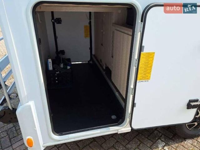 Белый Sun Living Serie V, объемом двигателя 0 л и пробегом 1 тыс. км за 74871 $, фото 16 на Automoto.ua