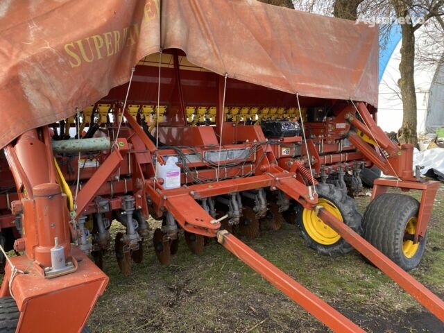 Красный Super Walter 1770, объемом двигателя 0 л и пробегом 10 тыс. км за 39865 $, фото 4 на Automoto.ua