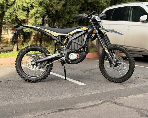 Черный Sur-Ron Ultra Bee, объемом двигателя 0 л и пробегом 1 тыс. км за 5900 $, фото 1 на Automoto.ua